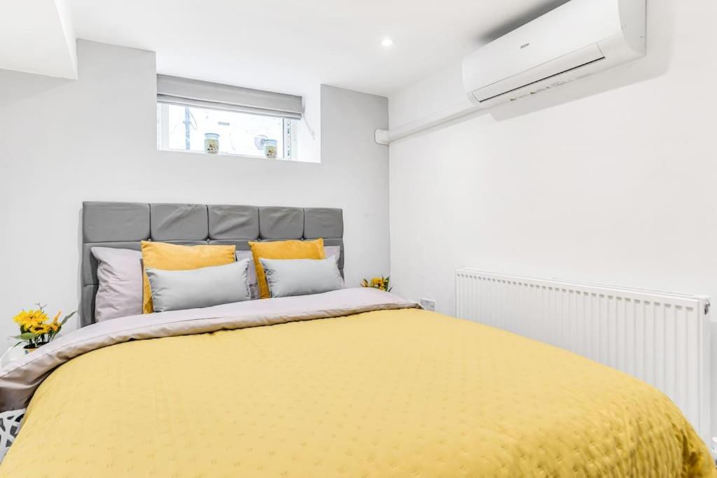 Luxstay Holland Park Apartment With Ac London Exterior foto